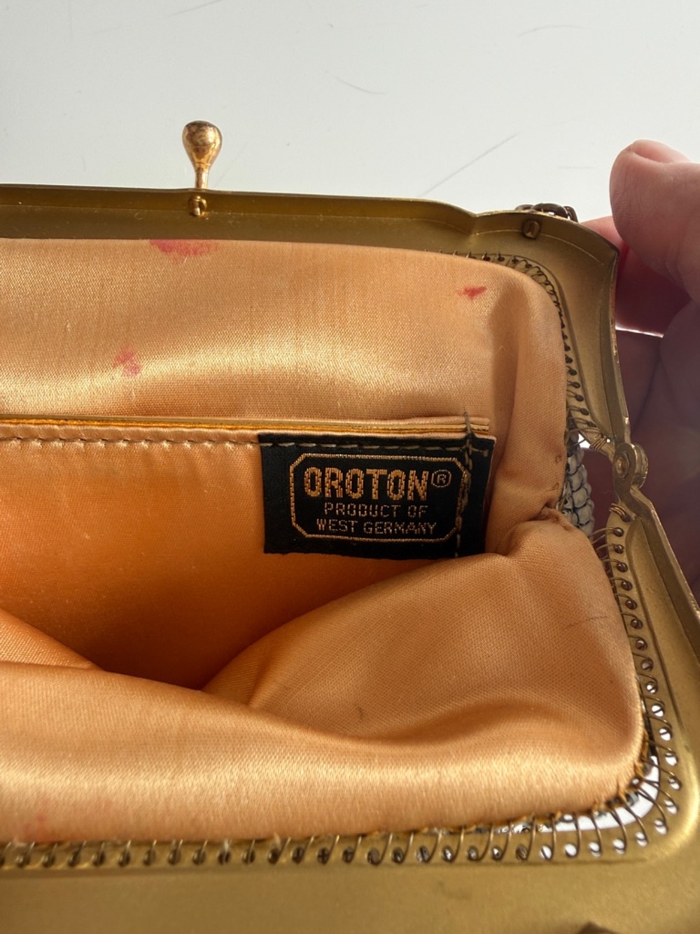 Oroton White Beaded Evening Clutch with Gold Frame - Picture 7 of 12